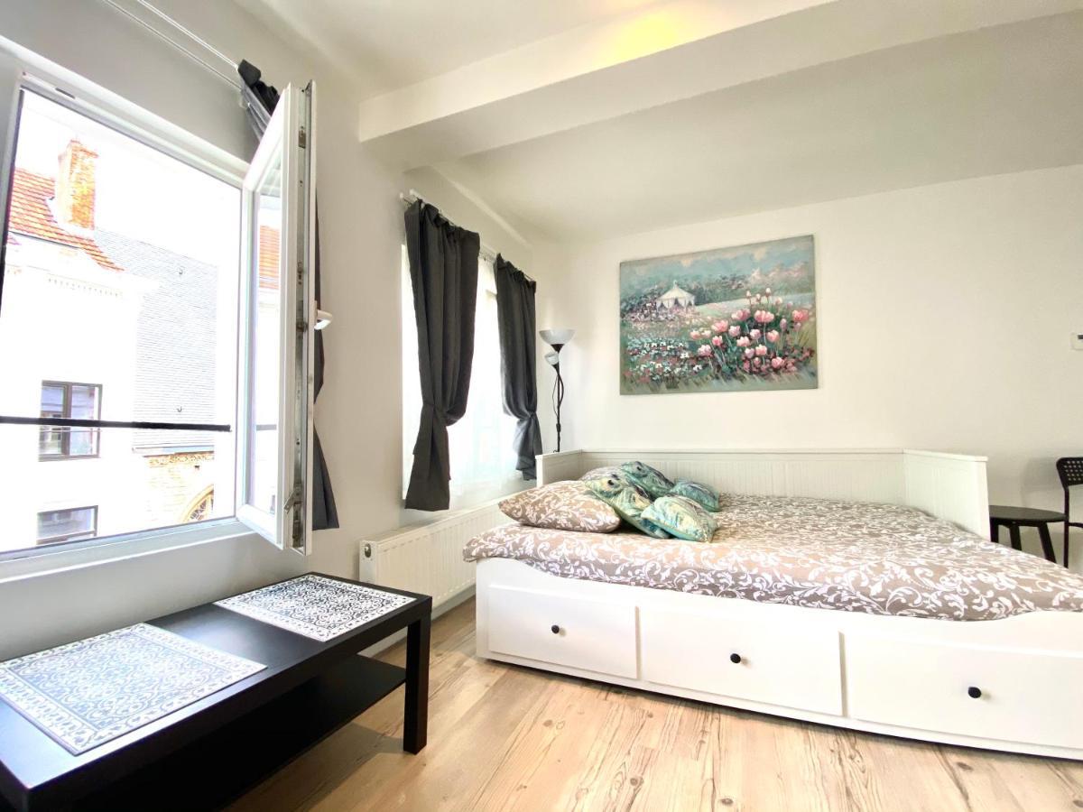 Bonjour Apartments Сentre 3 แอนต์เวิร์ป ภายนอก รูปภาพ