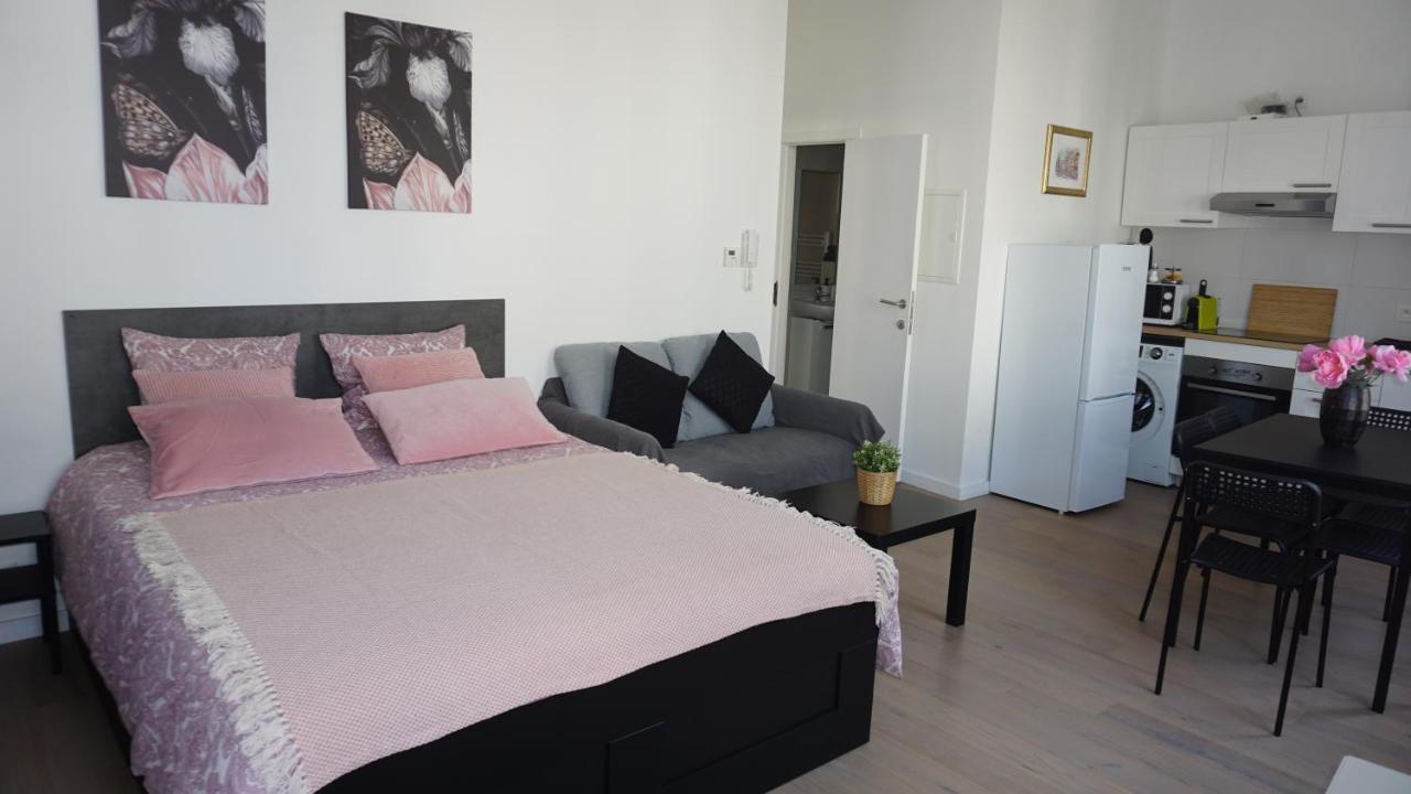 Bonjour Apartments Сentre 3 แอนต์เวิร์ป ภายนอก รูปภาพ