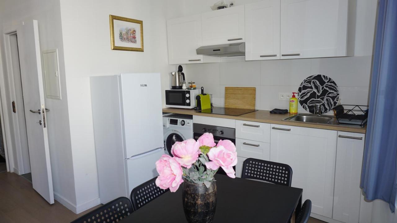 Bonjour Apartments Сentre 3 แอนต์เวิร์ป ภายนอก รูปภาพ