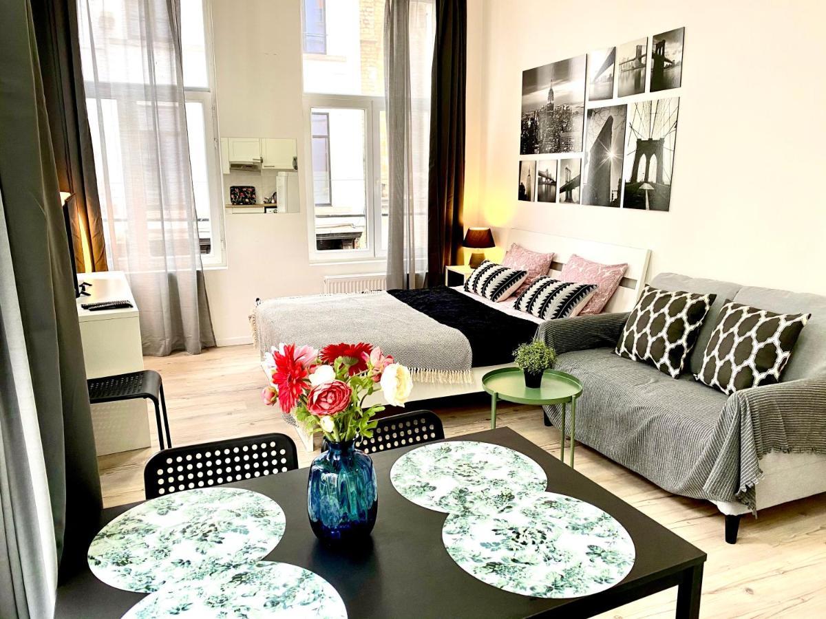 Bonjour Apartments Сentre 3 แอนต์เวิร์ป ภายนอก รูปภาพ
